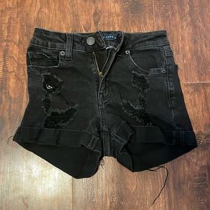 They are Aeropostale Jean shorts I wore them about 2 times and they didnt fit.